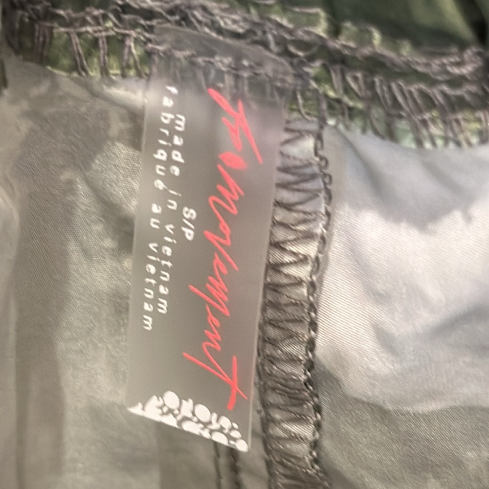 FP Movement Stadium Camo print pants. Snap bottoms, pockets, drawstring. S NWT - Picture 13 of 16